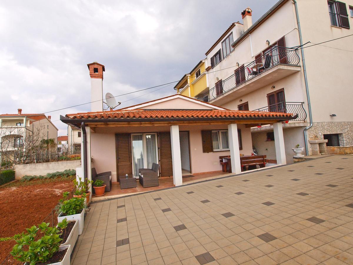 Apartments Milan 1048 Rovinj Exterior foto